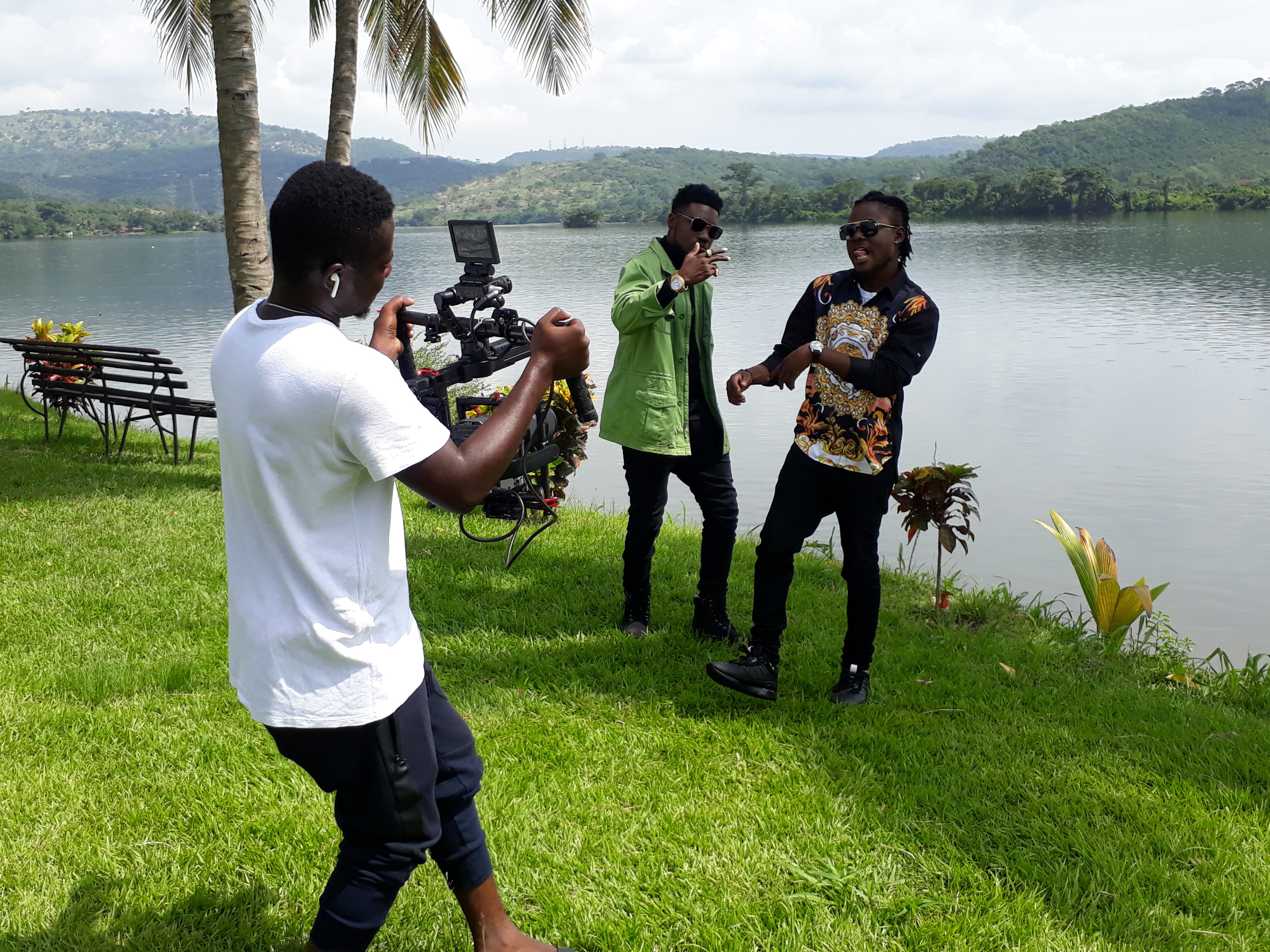 Behind-The-Scene: Donzy Is Shooting A Music Video For His Upcoming Single, ”Heart away” With Spicer  And This Is What You Need To Know.