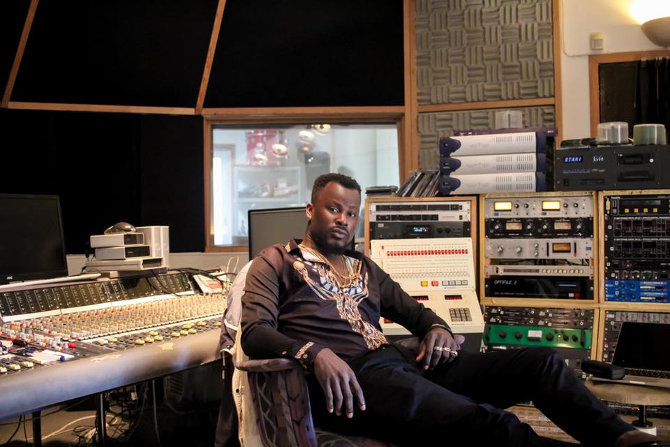 Watch How Mix Master Garzy Produced Patoranking’s “Suh Different”