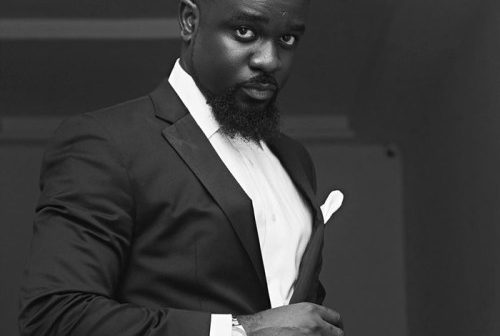 Pay Video directors and Photographers to promote tourism – Sarkodie tells sector Minister.