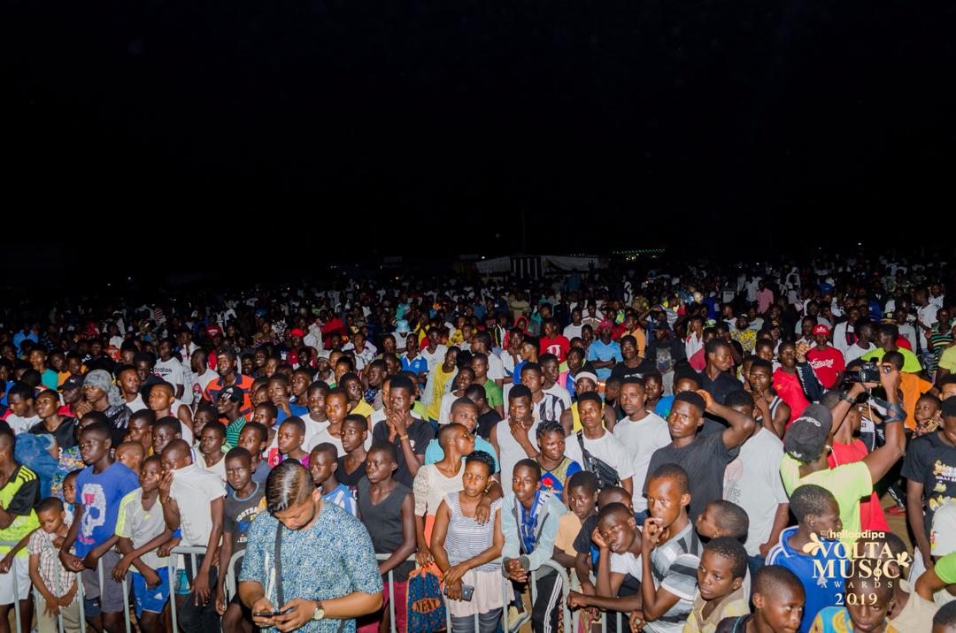Thousands Turn Up For Volta Music Awards Nominees Jam in Aflao.