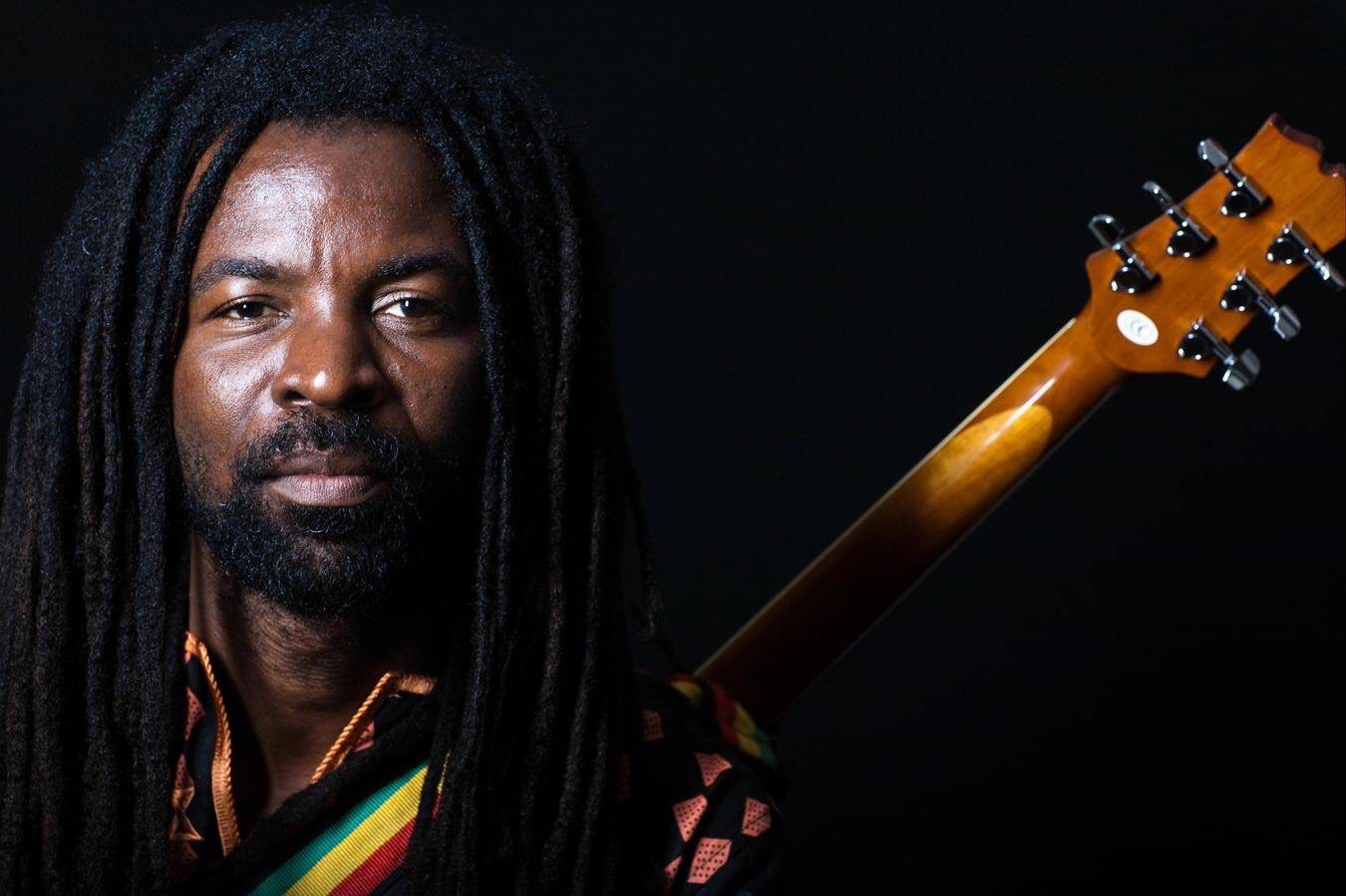 Rocky Dawuni signs on to Africa 1 Media, same Management for Samini